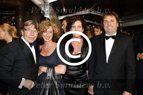 Amsterdam 3 oktober 2011
Premiere Johnny English met rowan Atkinson in Tuschinski. 
oop Overmeijer met vrienden
Peter Smulders bv