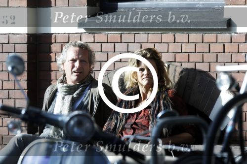 Amsterdam 17 oktober 2011
Judith Wiersema Heinsbroek met een kennis op terras.
Peter Smulders bv