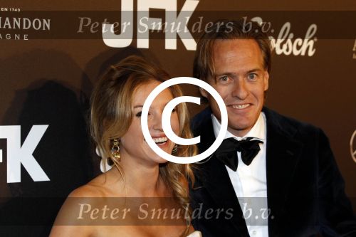 Amsterdam 29 oktober 2011
JFK Gala in het okura hotel. Jort kelder met Lauren Verster
Peter Smulders bv