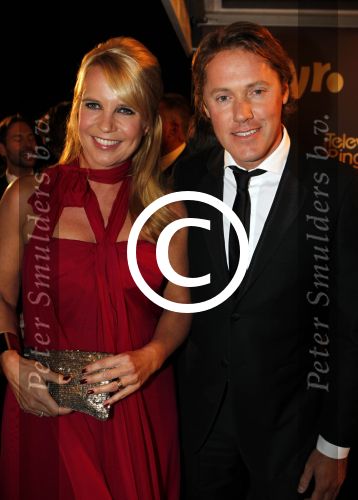 Amsterdam 21 oktober 2011
Uitreiking televizierring 2011 in carre. Linda de Mol met Jeroen Rietbergen
Peter Smulders bv