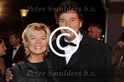 Amsterdam 21 oktober 2011
Uitreiking televizierring 2011 in carre. Marc Klein essink met vriendin
Peter Smulders bv