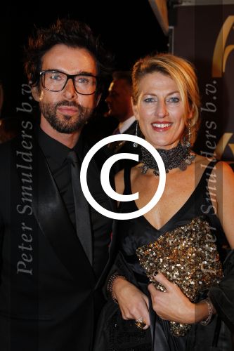 Amsterdam 21 oktober 2011
Uitreiking televizierring 2011 in carre. Mari v d Ven met een kennis
Peter Smulders bv