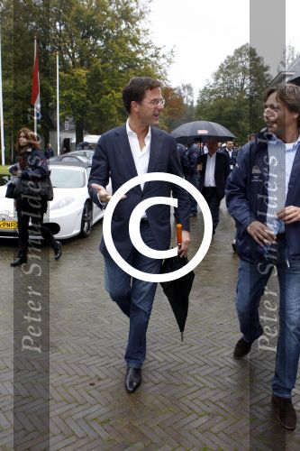 Den haag 9 oktober 2011
Rally tbv zeldzame ziekte fonds die vanaf het catshuis vertrekt. Premier Mark Rutte geeft het startsein.
Peter Smulders bv