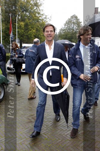 Den haag 9 oktober 2011
Rally tbv zeldzame ziekte fonds die vanaf het catshuis vertrekt. Premier Mark Rutte geeft het startsein.
Peter Smulders bv