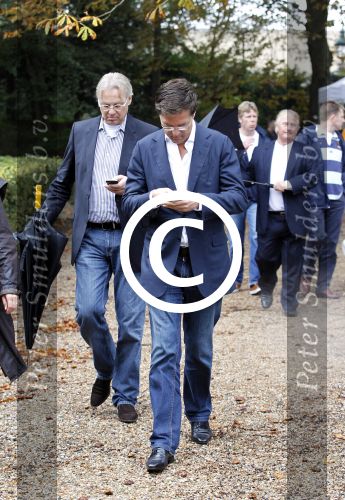 Den haag 9 oktober 2011
Rally tbv zeldzame ziekte fonds die vanaf het catshuis vertrekt. Premier Mark Rutte geeft het startsein.
Peter Smulders bv