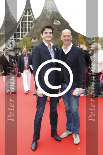 Kaatsheuvel, 9 Oktober 2011
Premiï¿½re van de musical Droomvlucht
Maurice Wijnen met partner Ronald den Ouden
Foto Peter smulders BV