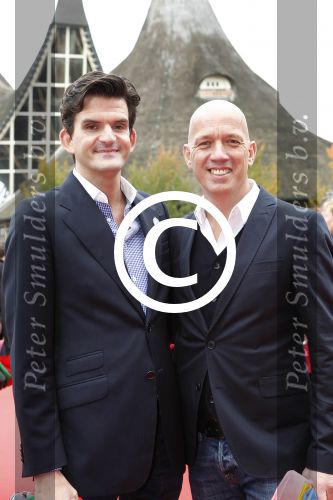 Kaatsheuvel, 9 Oktober 2011
Premiï¿½re van de musical Droomvlucht
Maurice Wijnen met partner Ronald den Ouden
Foto Peter smulders BV
