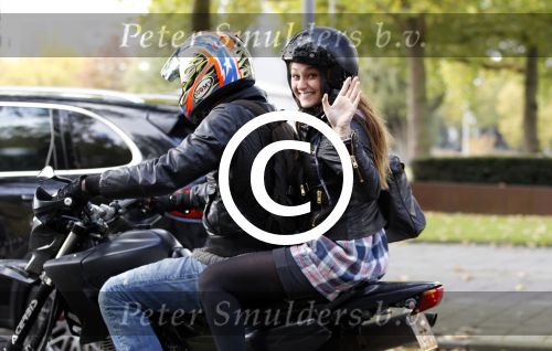 Amsterdam 26 oktober 2011
Melody Klaver bij vriend achter op de motor.
Peter Smulders bv