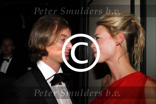 Amsterdam 21 oktober 2011
Uitreiking televizierring 2011 in carre. Nicolette Kluijver met vriend
Peter Smulders bv