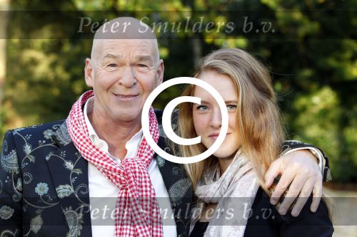 Eemnes 19 oktober 2011
Peter faber met zijn dochter bij koffietijd.
Peter Smulders bv