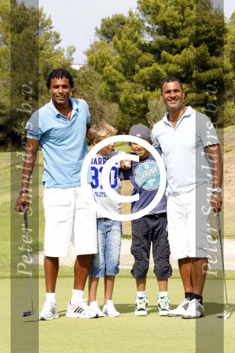 Ibiza 24 juli 2011
Ruud Gullit met zoon Maxim op ibiza aan het Golfen met Pierre en Sidney van Hooijdonk.
Peter Smulders bv
