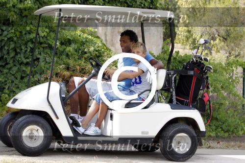 Ibiza 24 juli 2011
Ruud Gullit met zoon Maxim op ibiza aan het Golfen met Pierre en Sidney van Hooijdonk.
Peter Smulders bv