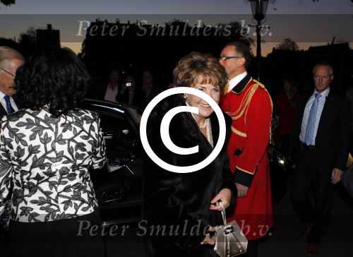 Amsterdam 26 oktober 2011
Gala Crstian Deutekom vanwege haar 80e verjaardag in Carre met oa Prinses Margriet en Pieter v Vollenhoven.
Peter Smulders bv
