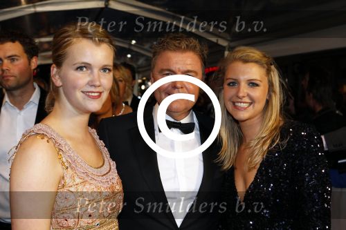 Amsterdam 3 oktober 2011
Premiere Johnny English met rowan Atkinson in Tuschinski. Rene Mioch met zijn dochters
Peter Smulders bv