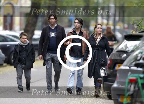 Amsterdam 29 oktober 2011
Roel v Velsen met zwangere vrouw en vrienden.
Peter Smulders bv