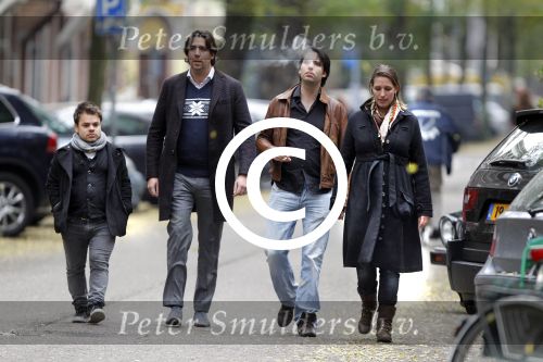 Amsterdam 29 oktober 2011
Roel v Velsen met zwangere vrouw en vrienden.
Peter Smulders bv