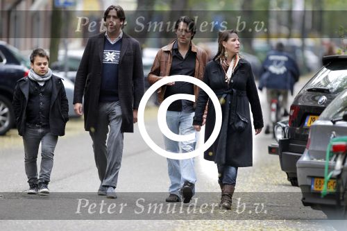 Amsterdam 29 oktober 2011
Roel v Velsen met zwangere vrouw en vrienden.
Peter Smulders bv