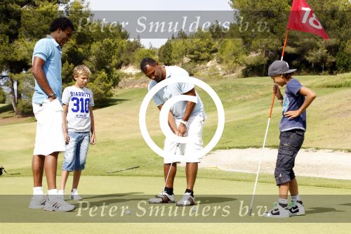 Ibiza 24 juli 2011
Ruud Gullit met zoon Maxim op ibiza aan het Golfen met Pierre en Sidney van Hooijdonk.
Peter Smulders bv