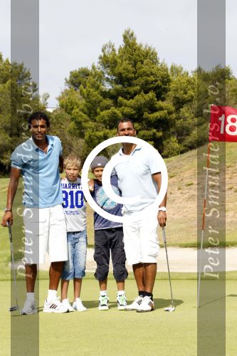 Ibiza 24 juli 2011
Ruud Gullit met zoon Maxim op ibiza aan het Golfen met Pierre en Sidney van Hooijdonk.
Peter Smulders bv