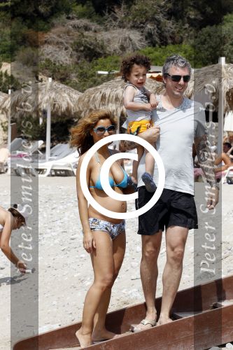 Ibiza 27 juli 2011
Ruud de Wild met zijn zwangere vrouw Aafke en zoontje op vakantie op ibiza.
Peter Smulders bv