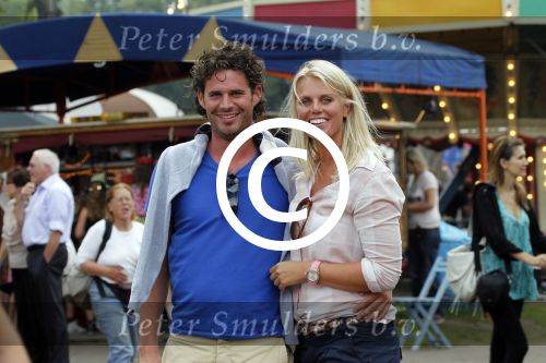 Amsterdam 21 augustus 2011
Sanne heijen met nieuwe vriend op het parade festival.
Peter Smulders bv