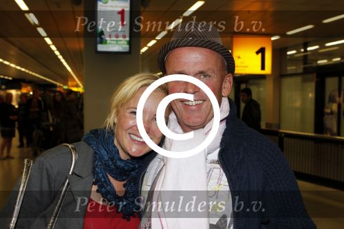 Schiphol 27 / 28 oktober 2011
Sonja Bakker en haar nieuwe vriend Jan arriveren op schiphol na vakantie naar ibiza.
Peter Smulders bv