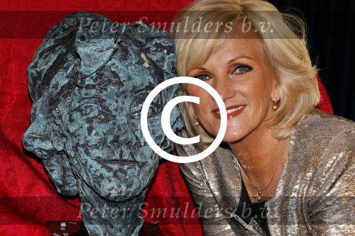 Amsterdam 24 oktober 2011
Presentatie borstbeeld Tineke Schouten in Carre.
Peter Smulders bv