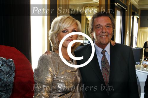Amsterdam 24 oktober 2011
Presentatie borstbeeld Tineke Schouten in Carre. Tineke met man
Peter Smulders bv