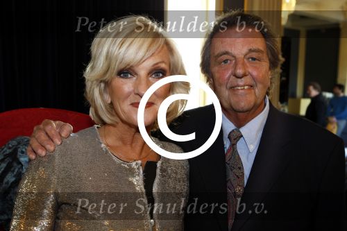 Amsterdam 24 oktober 2011
Presentatie borstbeeld Tineke Schouten in Carre. Tineke met man
Peter Smulders bv