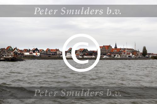 Volendam 27 oktober 2011
Jan Smit krijgt cd , gouden plaat en onderscheiding van de stad Volendam.
Peter Smulders bv