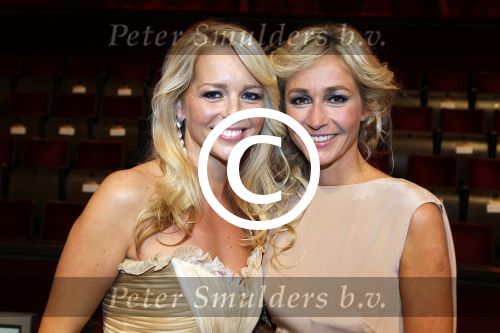 Amsterdam 21 oktober 2011
Uitreiking televizierring 2011 in carre. Chantal janzen en Wendy v Dijk
Peter Smulders bv