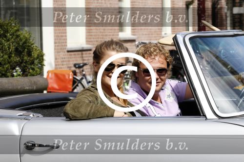 Amsterdam 20 augustus 2011
Wesly Bronkhorst met zijn vriendin Renee Gunning in Mercedes cabrio.
Peter Smulders bv