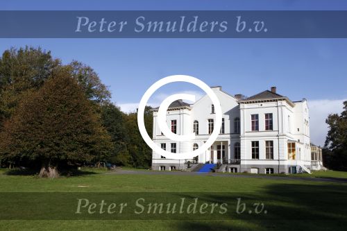 Zeist 19 oktober 2011
Presentatie cd van Wibi Soerjadi bij hem thuis. Guido Weijers reikt hem uit.
Peter Smulders bv