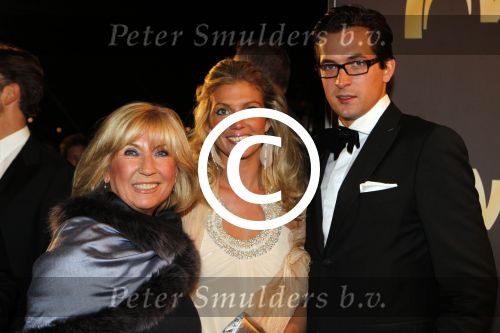 Amsterdam 21 oktober 2011
Uitreiking televizierring 2011 in carre. Willeke Alberti met zoon kai lerby en schoondochter
Peter Smulders bv