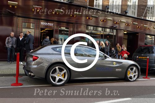 Amsterdam 27 oktober 2011
Opening Woolrich winkel bij oger. Ferrari
Peter Smulders bv