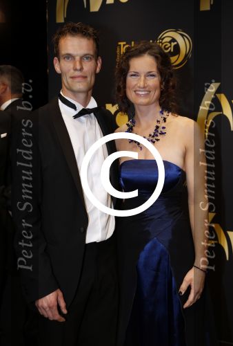 Amsterdam 19 oktober 2012
Televizier ring in carre. Boer agnes v d Ven met vriend
Peter Smulders bv