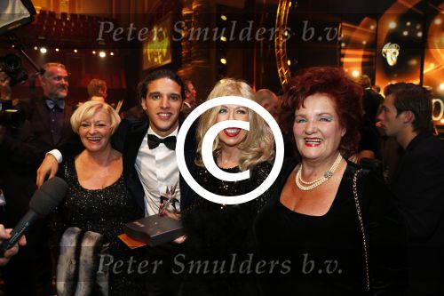 Amsterdam 19 oktober 2012
Televizier ring in carre. Ali B met oa  Bonnie st Claire Imca Marina Corrie Konings Ben Cramer en Ronnie Tober 
Peter Smulders bv
