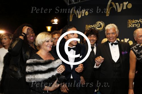Amsterdam 19 oktober 2012
Televizier ring in carre. Ali B met Dennie Christian Ben Cramer en Corry Konings
Peter Smulders bv