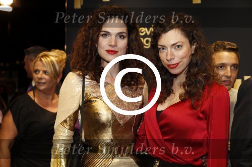 Amsterdam 19 oktober 2012
Televizier ring in carre. Anna Drijver met zus
Peter Smulders bv