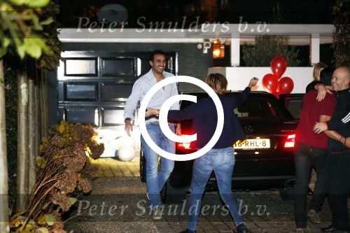Zoetermeer Amsterdam 9 november 2012
Estelle Cruijff haalt haar vriend Badr Hari op bij de gevangenis in Zoetermeer en rijdt daarna naar haar huis toe in Amsterdam.
Peter Smulders bv