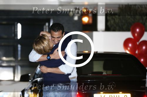 Zoetermeer Amsterdam 9 november 2012
Estelle Cruijff haalt haar vriend Badr Hari op bij de gevangenis in Zoetermeer en rijdt daarna naar haar huis toe in Amsterdam.
Peter Smulders bv