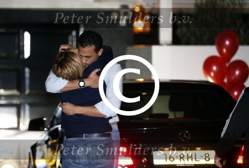 Zoetermeer Amsterdam 9 november 2012
Estelle Cruijff haalt haar vriend Badr Hari op bij de gevangenis in Zoetermeer en rijdt daarna naar haar huis toe in Amsterdam.
Peter Smulders bv
