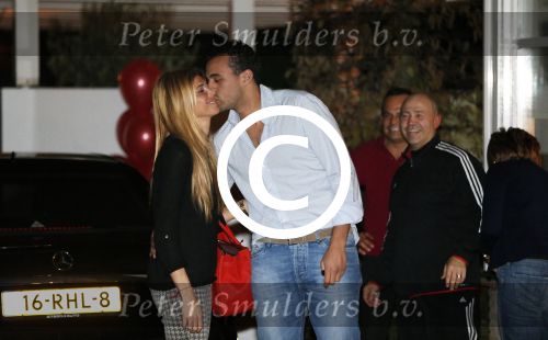 Zoetermeer Amsterdam 9 november 2012
Estelle Cruijff haalt haar vriend Badr Hari op bij de gevangenis in Zoetermeer en rijdt daarna naar haar huis toe in Amsterdam.
Peter Smulders bv