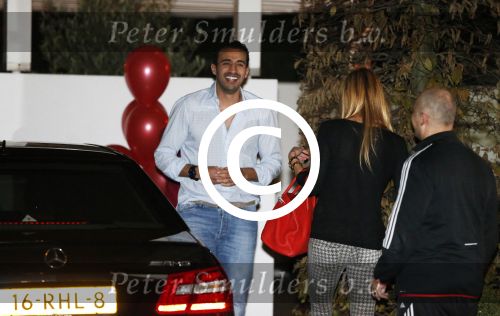 Zoetermeer Amsterdam 9 november 2012
Estelle Cruijff haalt haar vriend Badr Hari op bij de gevangenis in Zoetermeer en rijdt daarna naar haar huis toe in Amsterdam.
Peter Smulders bv