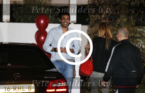 Zoetermeer Amsterdam 9 november 2012
Estelle Cruijff haalt haar vriend Badr Hari op bij de gevangenis in Zoetermeer en rijdt daarna naar haar huis toe in Amsterdam.
Peter Smulders bv