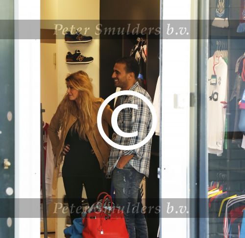 Amsterdam 11 november 2012
Estelle Cruiff en Badr Hari doen boodschappen in Amsterdam met Maxim Gullit.
Peter Smulders bv