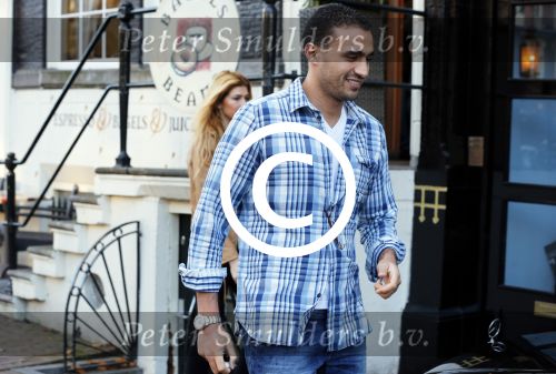 Amsterdam 11 november 2012
Estelle Cruiff en Badr Hari doen boodschappen in Amsterdam met Maxim Gullit.
Peter Smulders bv