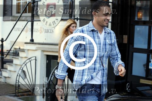 Amsterdam 11 november 2012
Estelle Cruiff en Badr Hari doen boodschappen in Amsterdam met Maxim Gullit.
Peter Smulders bv