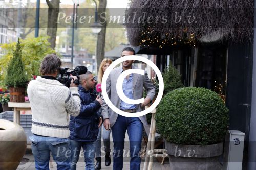 Amsterdam 12 november 2012
Badr Hari en Estelle Cruijff in de cornelis schuytstraat. Badr wordt geinterviewd door powned.
Peter Smulders bv