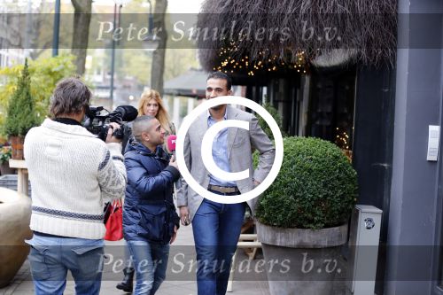 Amsterdam 12 november 2012
Badr Hari en Estelle Cruijff in de cornelis schuytstraat. Badr wordt geinterviewd door powned.
Peter Smulders bv